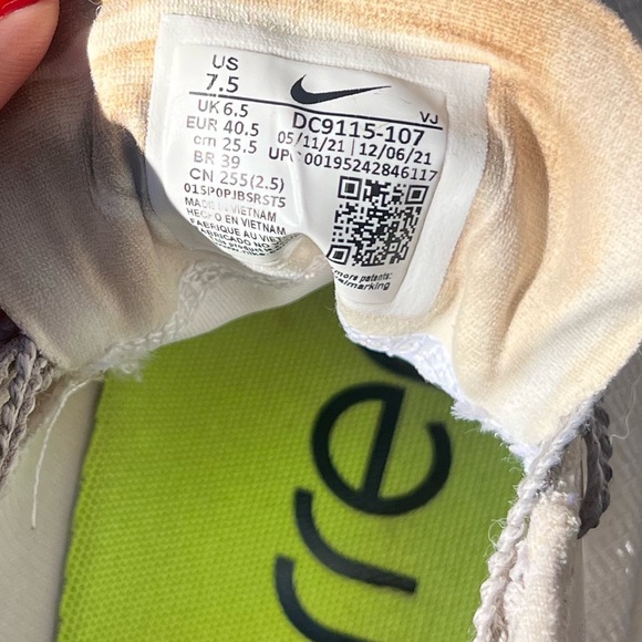 Men’s workout shoe - Picture 4 of 7